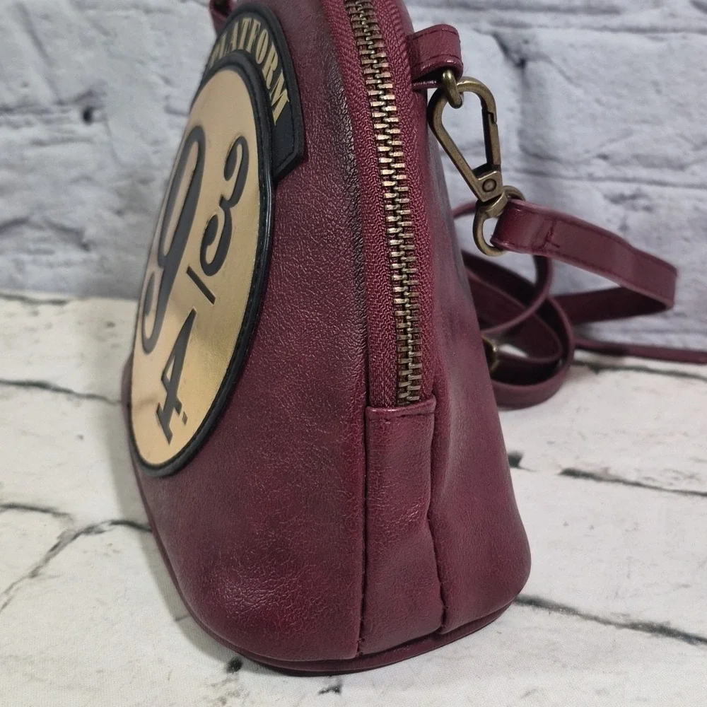 Harry Potter Hogwarts Express Platform 9 3/4 Purse Vegan Leather‎ Dome Crossbody